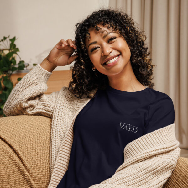 Le T-shirt décontracté VAED : Confort et style réunis pour la femme moderne – Image 2