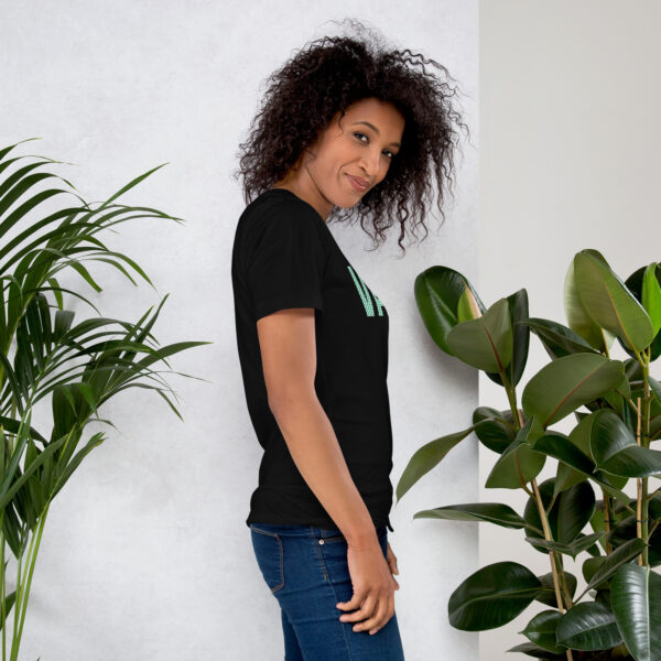 T-shirt femme VAED CLOTHES – L’Essence de l’Audace Urbaine – Image 7