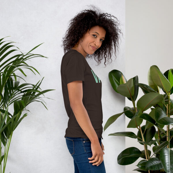 T-shirt femme VAED CLOTHES – L’Essence de l’Audace Urbaine – Image 11