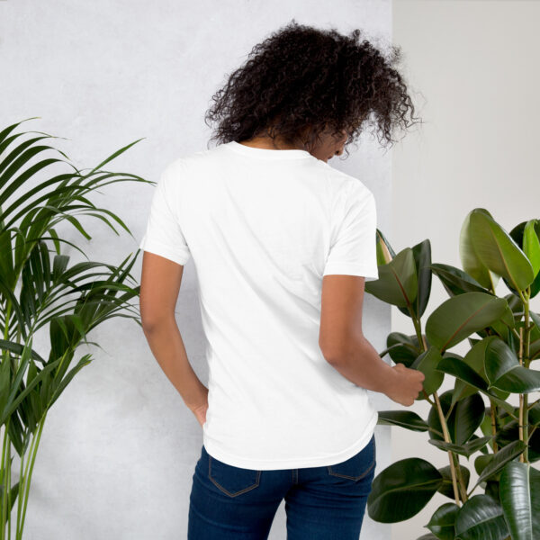 T-shirt femme VAED CLOTHES – L’Essence de l’Audace Urbaine – Image 16