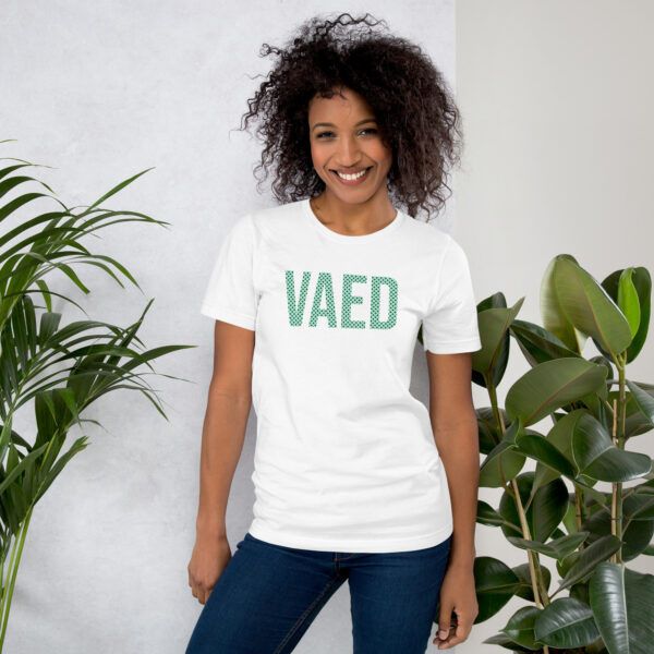 T-shirt femme VAED CLOTHES – L’Essence de l’Audace Urbaine